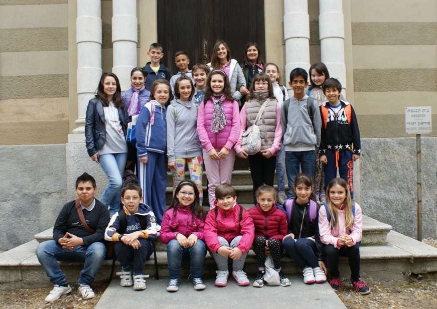Sessanta bambini della Anna Frank alla scoperta del ghetto ebraico e della Sinagoga