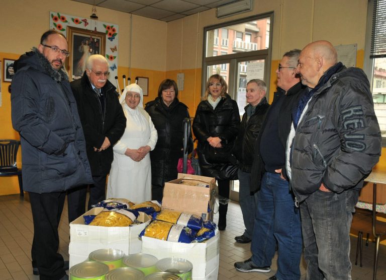 Dai gestori del Luna Park 100 kg di pasta alla mensa sociale