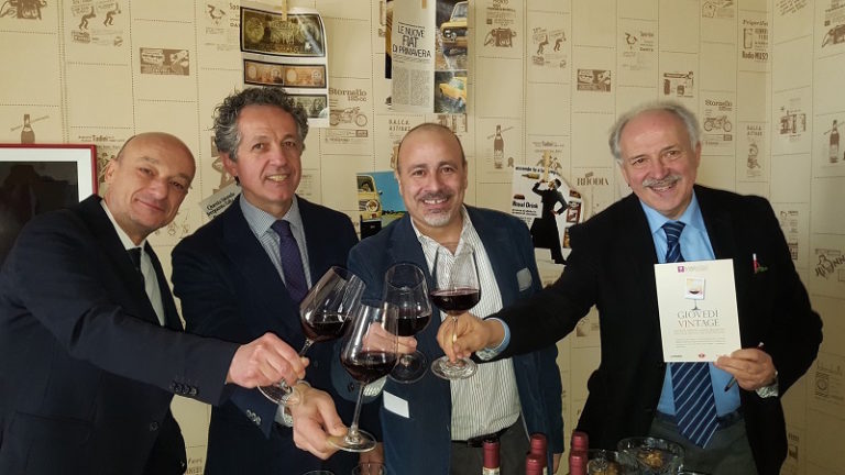 Giovedì Vintage, cinque serate alla scoperta dei vini da vitigni autoctoni del Monferrato in 27 ristoranti dell’Astigiano