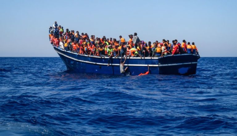 I vescovi piemontesi sulla situazione dei migranti: “Non lasciamoci frenare da uno sguardo corto, ma osiamo accettare una sfida di umanità”