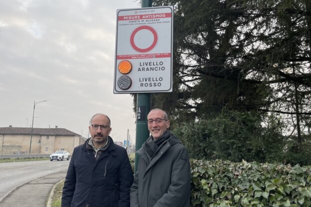 Asti, in città spunta la segnaletica antismog