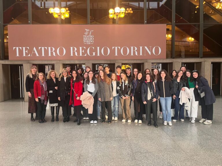 Studenti del Vercelli al Regio per il Flauto magico