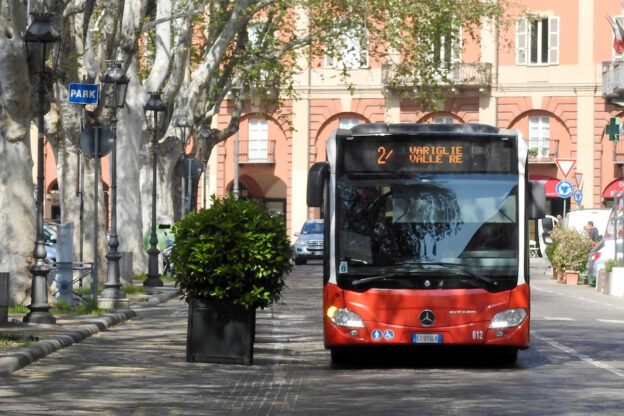 I bus di Asp cambiano percorso per la chiusura di piazza Alfieri in occasione di Astimusica