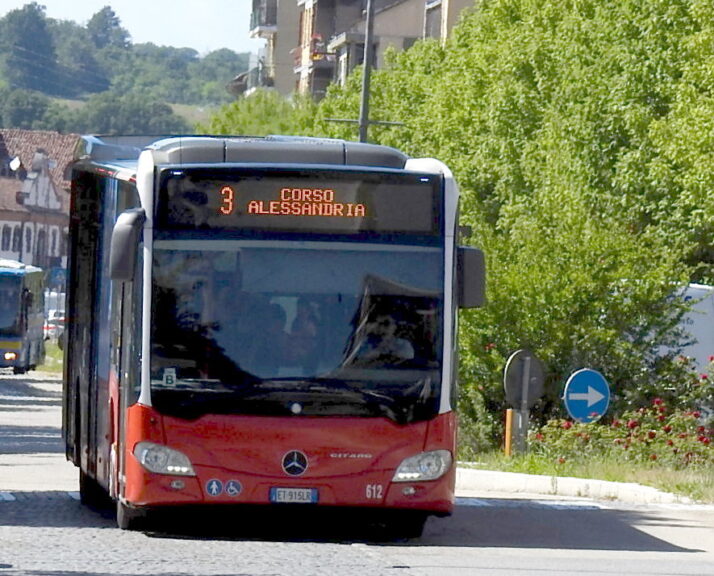 Per lo sciopero del 9 settembre potrebbero non essere rispettati gli orari dei bus di Asp