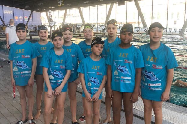 Gli atleti dello Junior Pentathlon Asti alla seconda tappa del Grand Prix esordienti A di nuoto