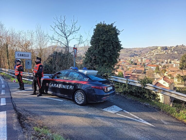 Canelli, scoperto dai Carabinieri l’autore di atti vandalici e furti su numerose auto