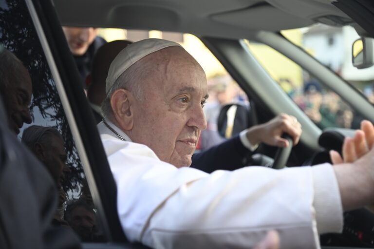Morte di Papa Francesco: tutte le celebrazioni in suffragio nella diocesi di Asti